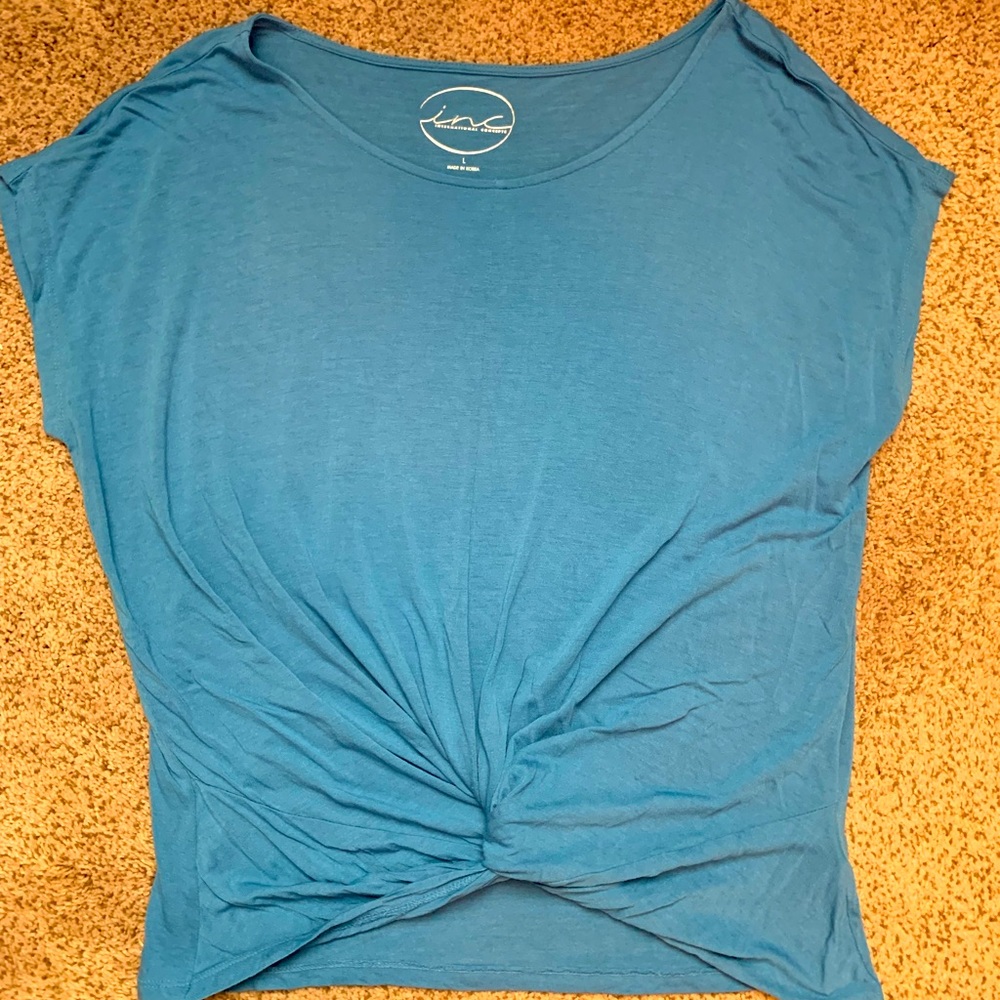 International Concepts blue twist top size L